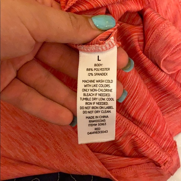 Work out twist back tank top - Picture 4 of 4